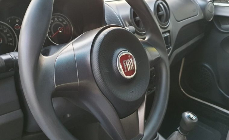 
								Fiat Grand Siena Attractive cheio									