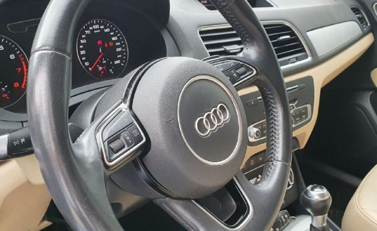 
								Audi Q3 1400 cheio									