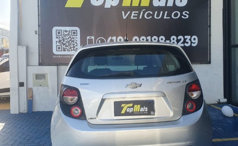 
								Chevrolet Sonic Lt cheio									