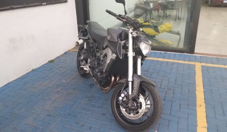 
								Yamaha Mt-09 MT cheio									