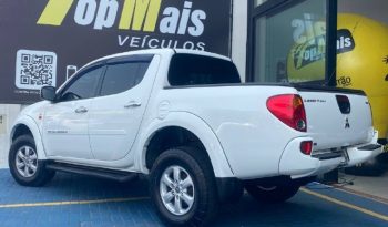 
									Mitsubishi L200 TRITON 2.4 HLS 4X2 CD 16V FLEX 4P MANUAL cheio								