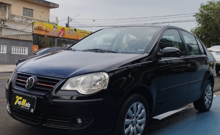 
								Volkswagen POLO SEDAN 1.6 MI 8V FLEX 4P AUTOMATIZADO cheio									