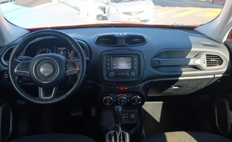 
								JEEP RENEGADE 1.8 16V FLEX LONGITUDE 4P AUTOMÁTICO cheio									