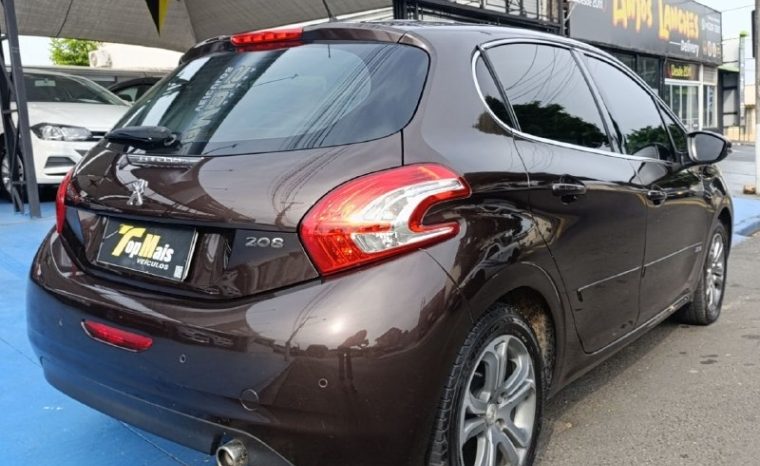 
								Peugeot 208 1.6 GRIFFE 16V FLEX 4P AUTOMÁTICO cheio									