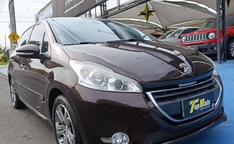 
								Peugeot 208 1.6 GRIFFE 16V FLEX 4P AUTOMÁTICO cheio									