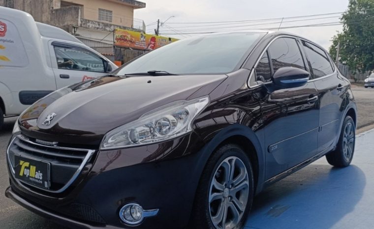 
								Peugeot 208 1.6 GRIFFE 16V FLEX 4P AUTOMÁTICO cheio									