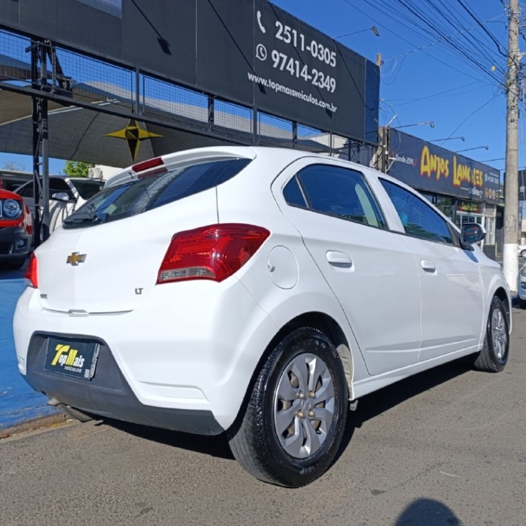 Chevrolet ONIX 1.0 MPFI LT 8V FLEX 4P MANUAL