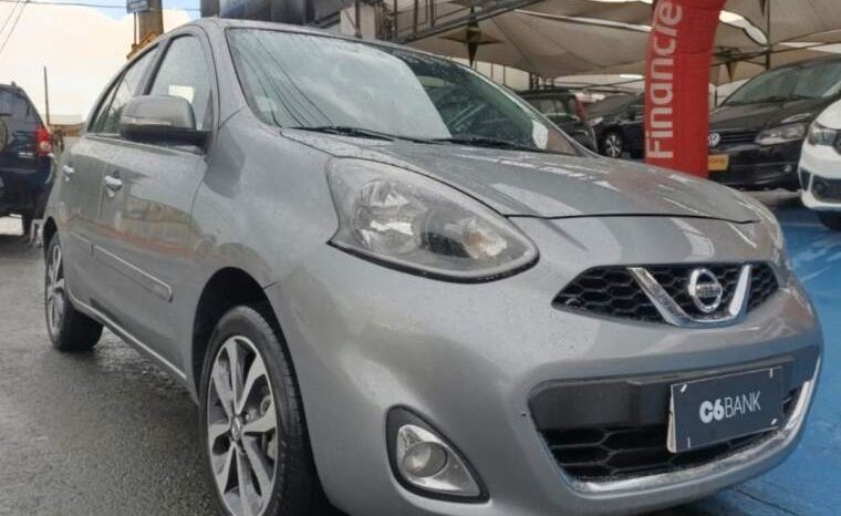 
								Nissan MARCH 1.6 SL 16V FLEX 4P MANUAL cheio									