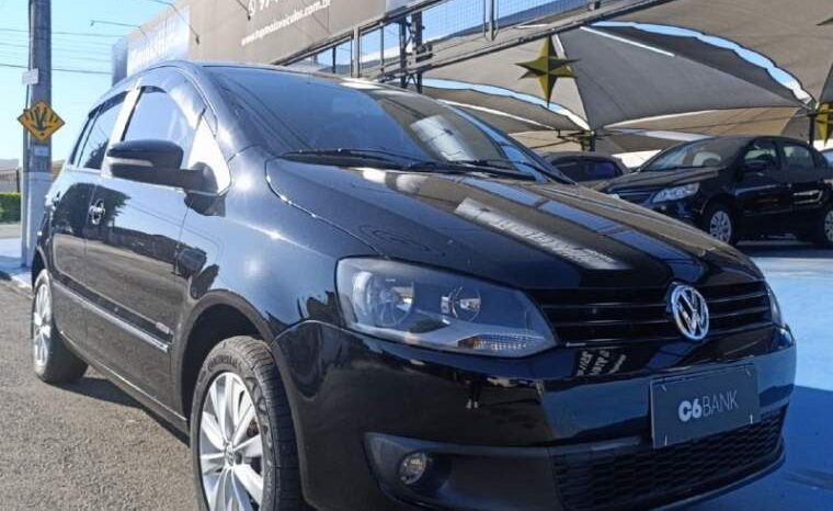 
								Volkswagen FOX 1.6 MI PRIME 8V FLEX 4P MANUAL cheio									